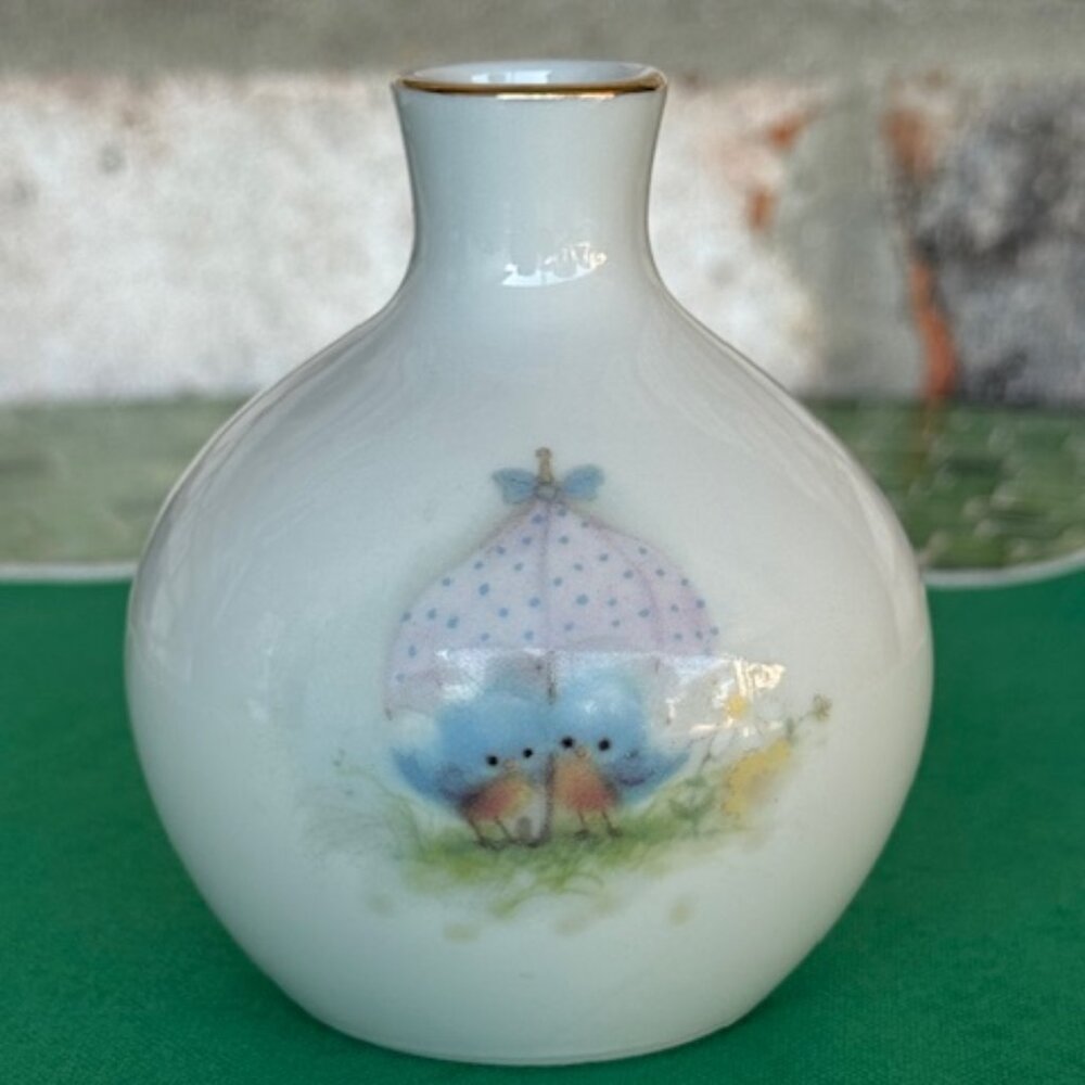 Vintage 1979 Designer's collection Blue Bird Porcelain Vase Gold Trim